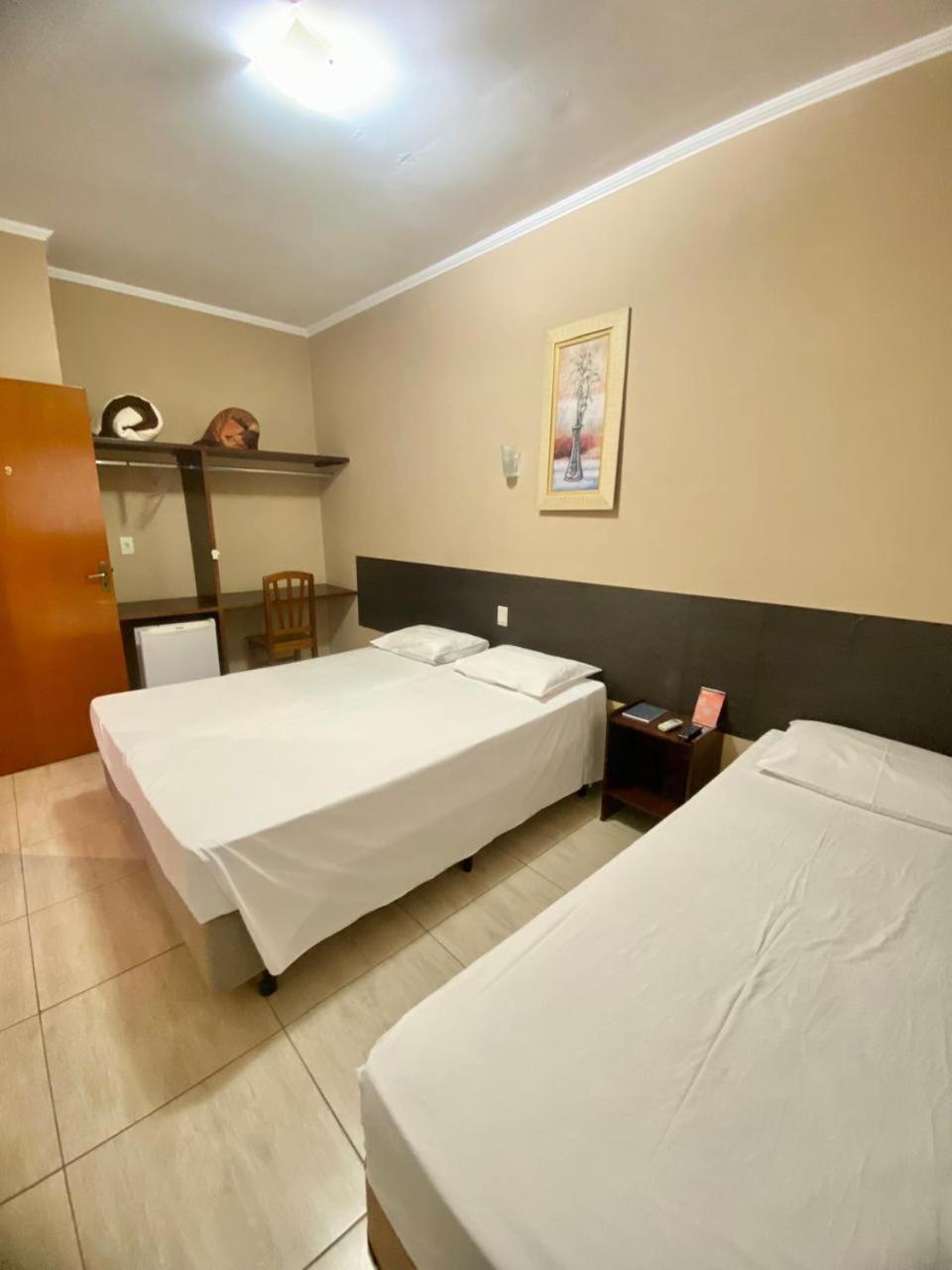 Hotel Savana Olímpia Exterior foto